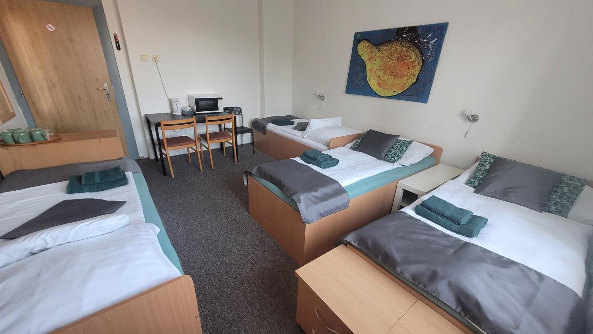 Orbis Hotel Praag Buitenkant foto