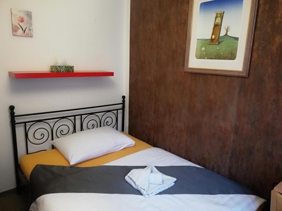 Orbis Hotel Praag Buitenkant foto