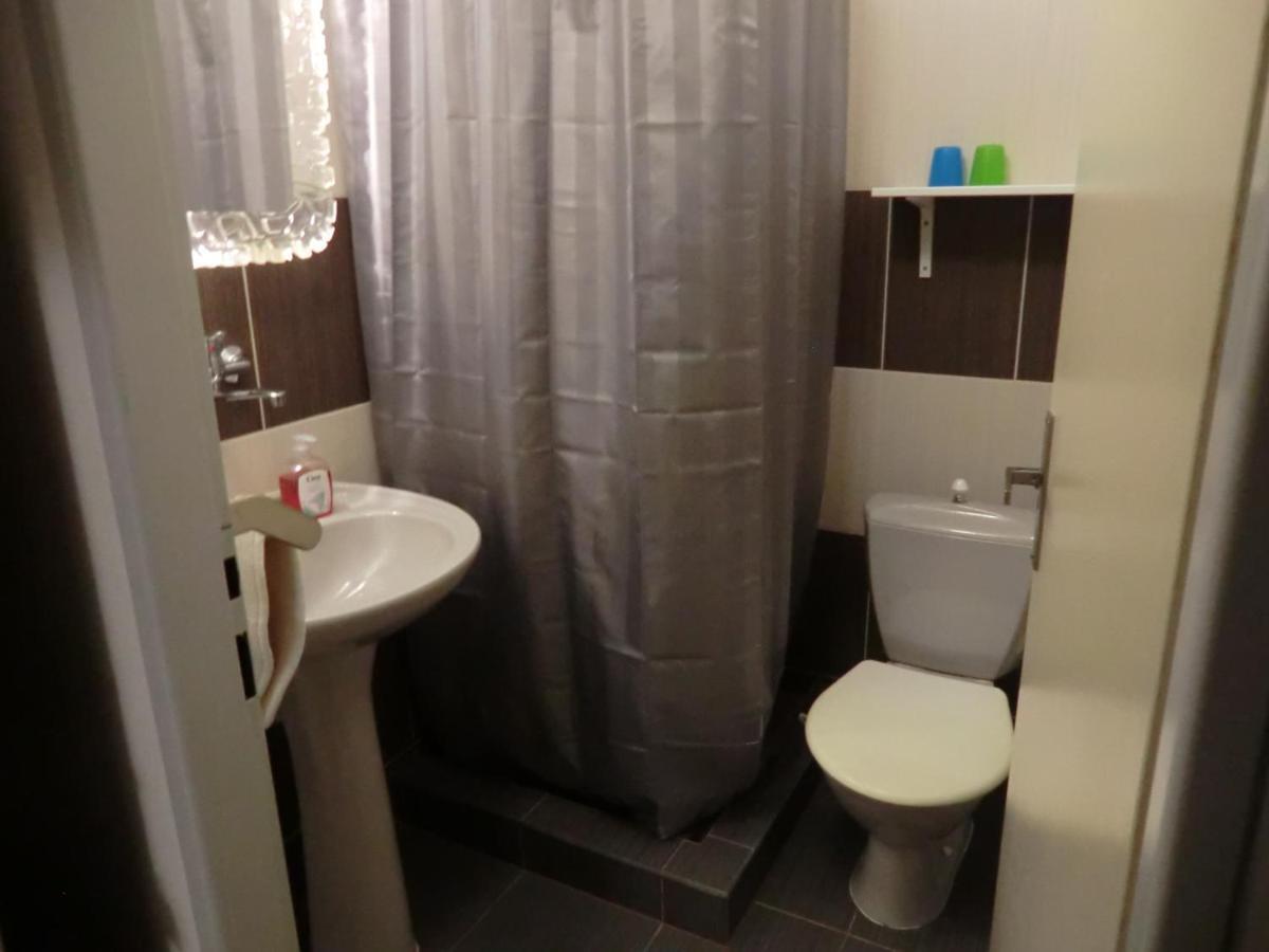 Orbis Hotel Praag Buitenkant foto